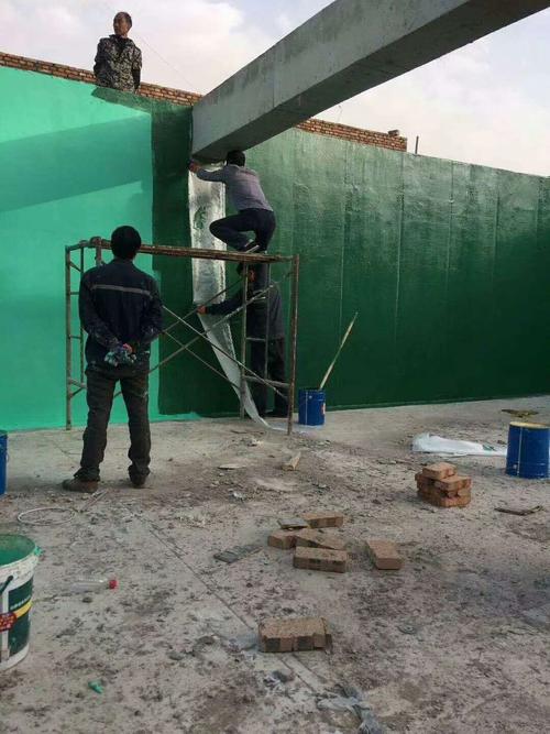 彭水针对老旧车间地面普遍存在的起砂、裂缝问题